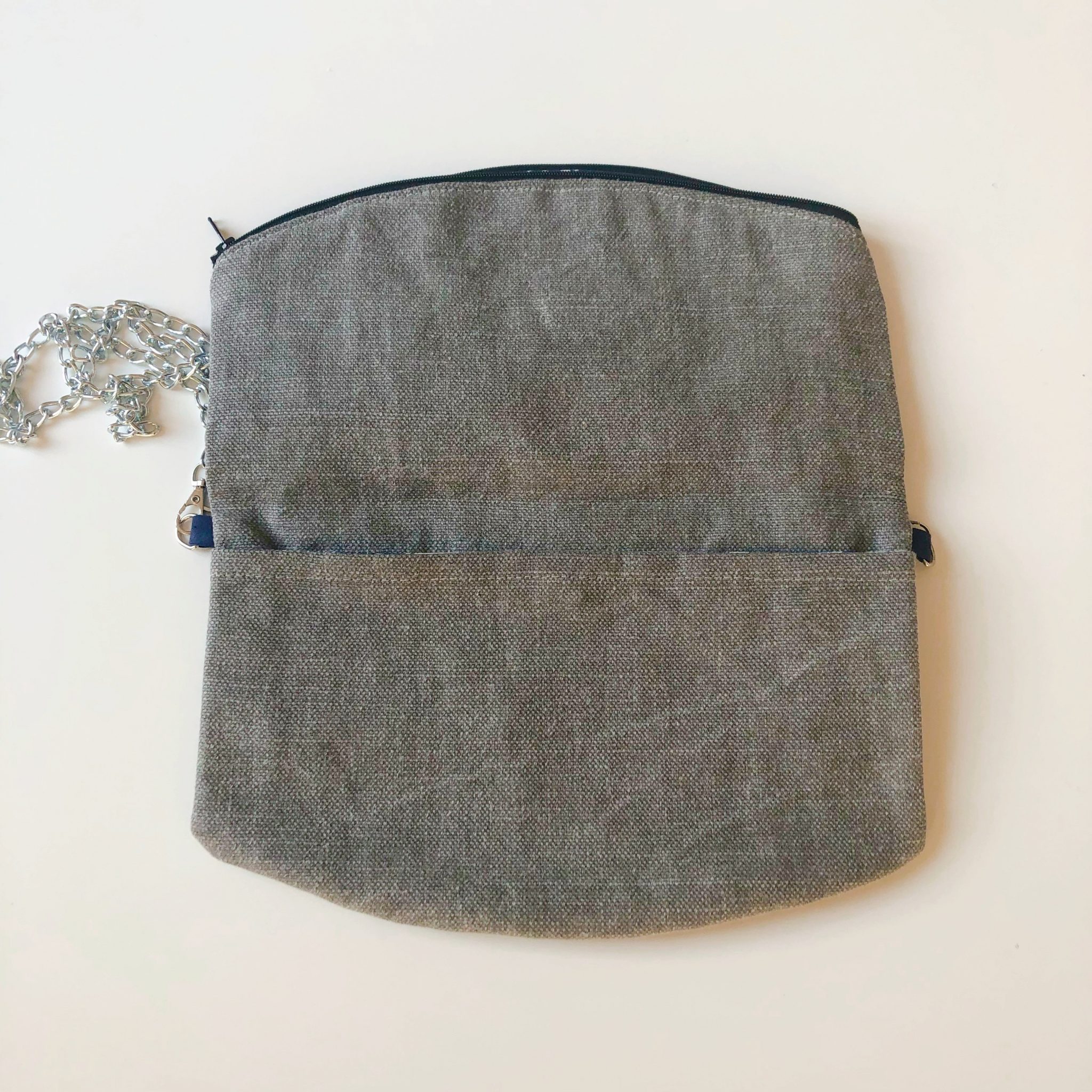 Sac bandoulière de la marque Bleu Souris - bleu et argent ouvert -sac bandoulière